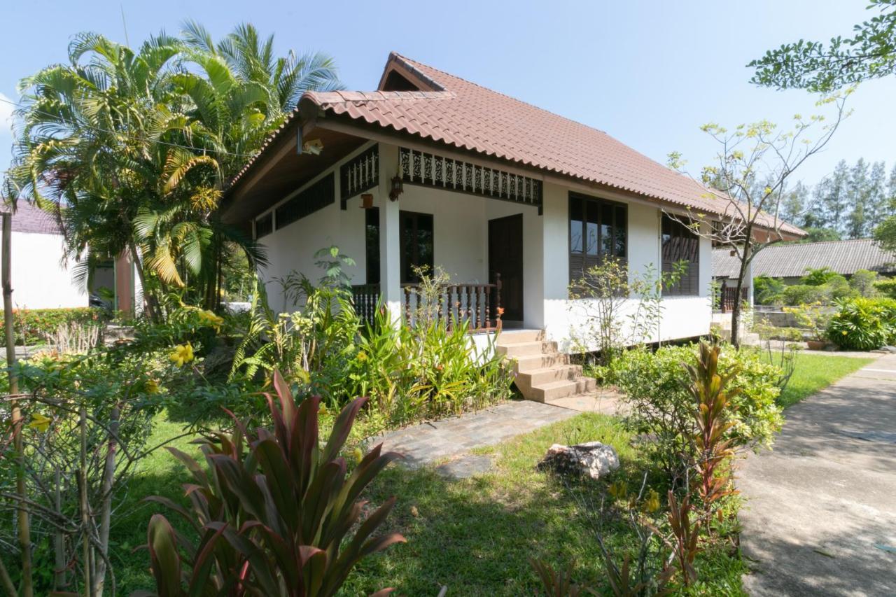 Chaiyo Resort Phuket Exterior foto